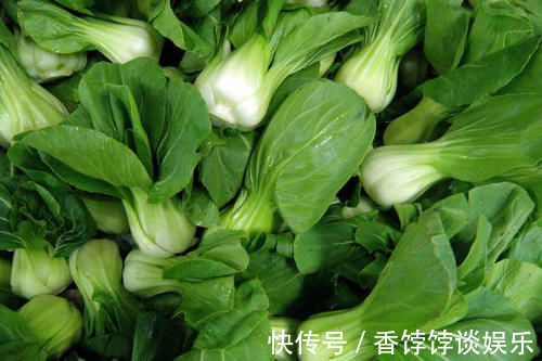 青菜|炒绿叶菜，直接下锅可不行，记住2个窍门，出锅翠绿入味不出水