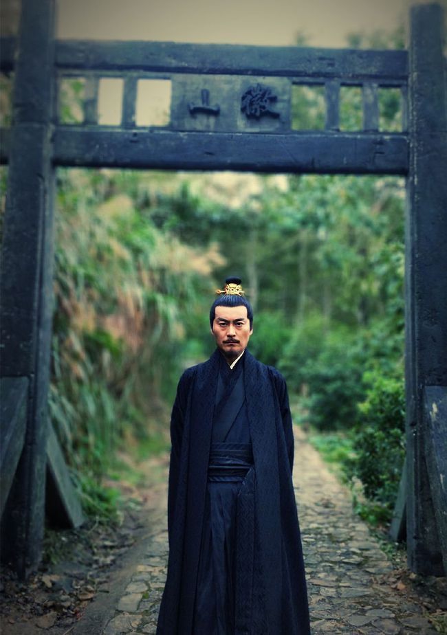 轩辕$?《雪中悍刀行》之轩辕敬城:蚍蜉撼大树,可敬不自量!