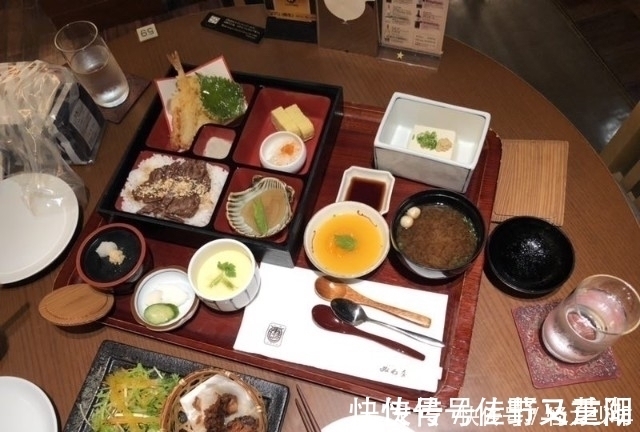 日本女性|日本人的长寿方法,早睡早起在后面,第一我们都没重视