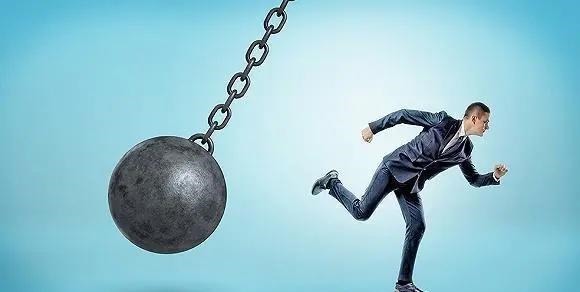 互联网时代|又一电商大骗子跑路，上千万人受骗，甚至连公司高层都不放过