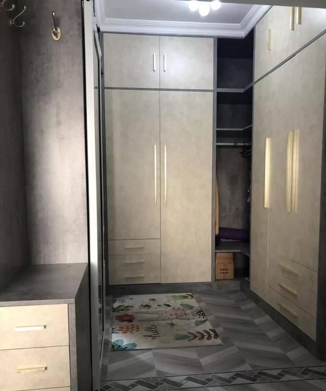 衣帽间|晒晒我的130㎡婚房,光入户就美翻了最喜欢主卫改的衣帽间