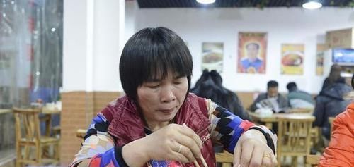 护胃|胃炎怎么办忌2物,喝2茶,做2事,养胃护胃,抑制幽门螺杆菌