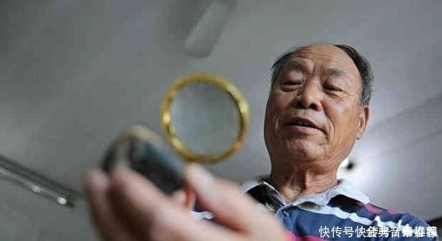 进山#退休老人进山觅奇石20年骑坏3辆摩托,发掘3件“镇斋之宝”