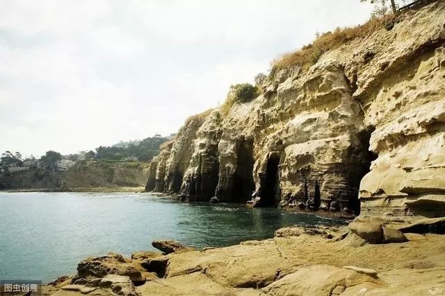 秋钓近岸多获鱼的4个小技巧,有时钓近渔获反而不一定差