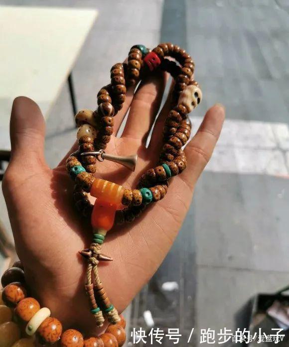 鬼才|文玩人玩串迷惑行为大赏,都是鬼才!