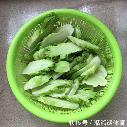 中薪|最补钙的不是牛奶,就是它,遇到多买些,补钙健脑,骨骼越来越强壮