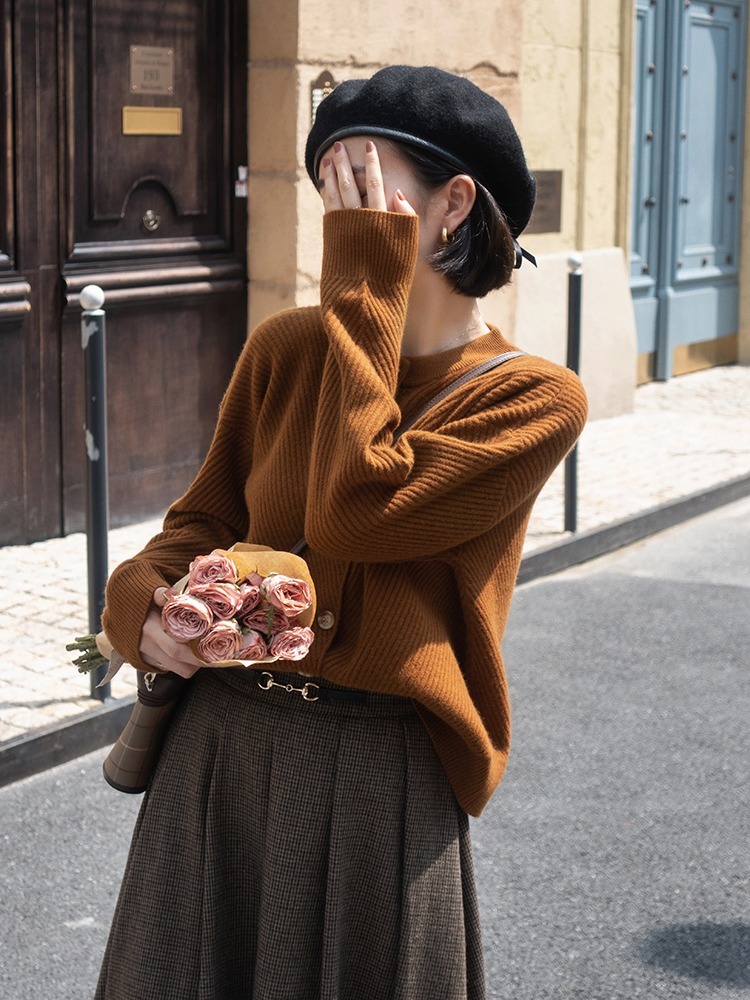 短靴|冬季“针织衫”不用多,选对下装才优雅,看时髦精这样穿!