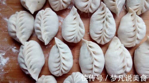 教你营养美味的鲜虾香菜饺子，解馋过瘾超好吃，不懂吃太可惜了