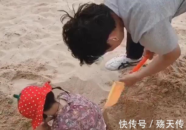 奶爸|坑娃版奶爸专业挖坑走红,萌娃奶奶,你再给我生个爸爸吧!