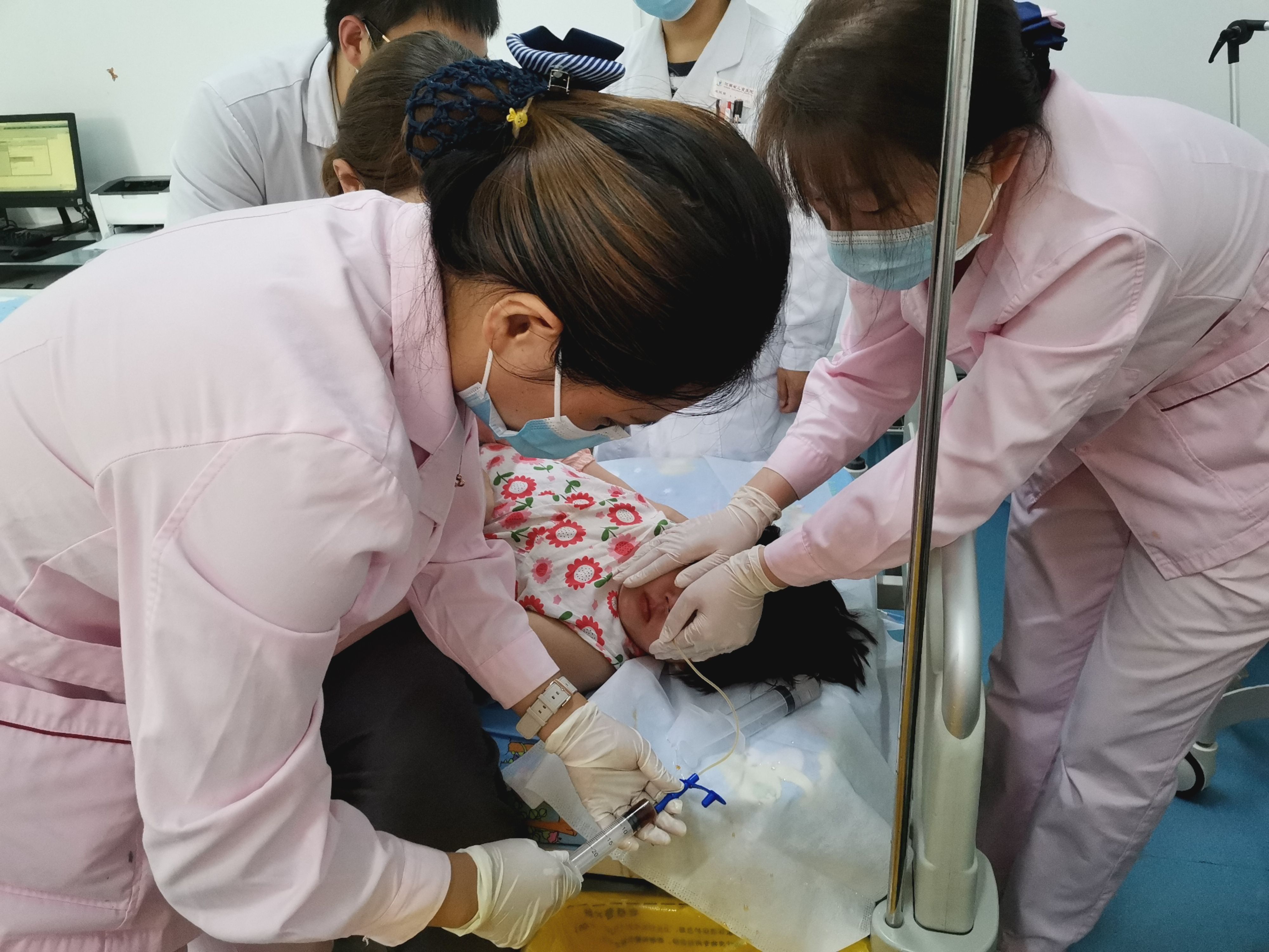 琪琪|酱油差点要了四岁孩子命！这种危险家长得注意！