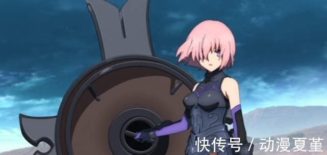 氪金游戏|B站十月番最火的一部动漫,完胜刀剑神域,摄影师全程加鸡腿