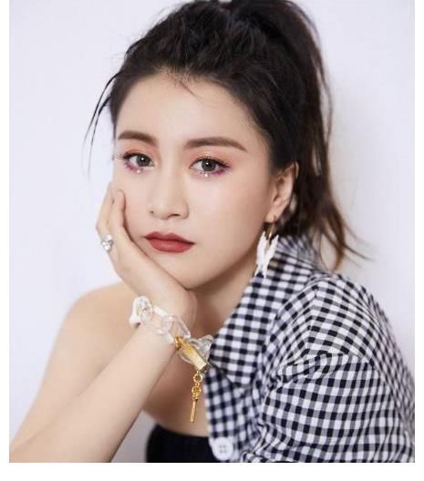 李嘉格|参加《中国好声音》未夺冠的她,却嫁给了爱奇艺总裁,成人生赢家