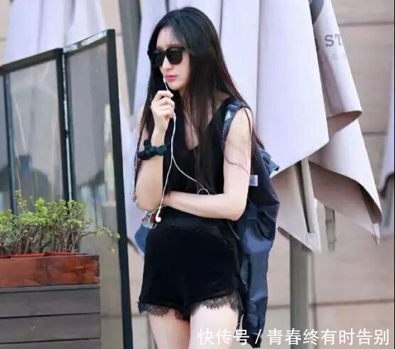 街拍肤白貌美最完美的诠释!