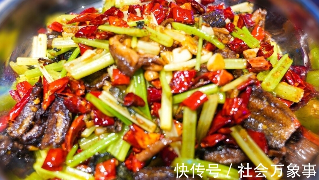 腥味|黄鳝不管怎么做，都不要直接下锅，多加1步，黄鳝鲜嫩无腥味