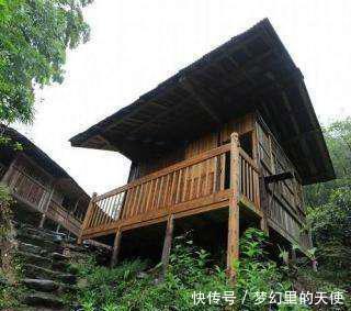 空中楼阁|此人很洁癖，上厕所为避臭建造空中楼阁，朱元璋让他与粪桶共睡