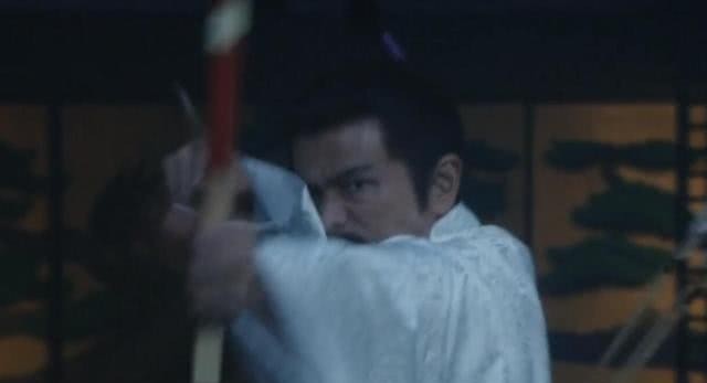 明智光秀|“本能寺之变”爆发时,织田信长为什么先怀疑是儿子造反?