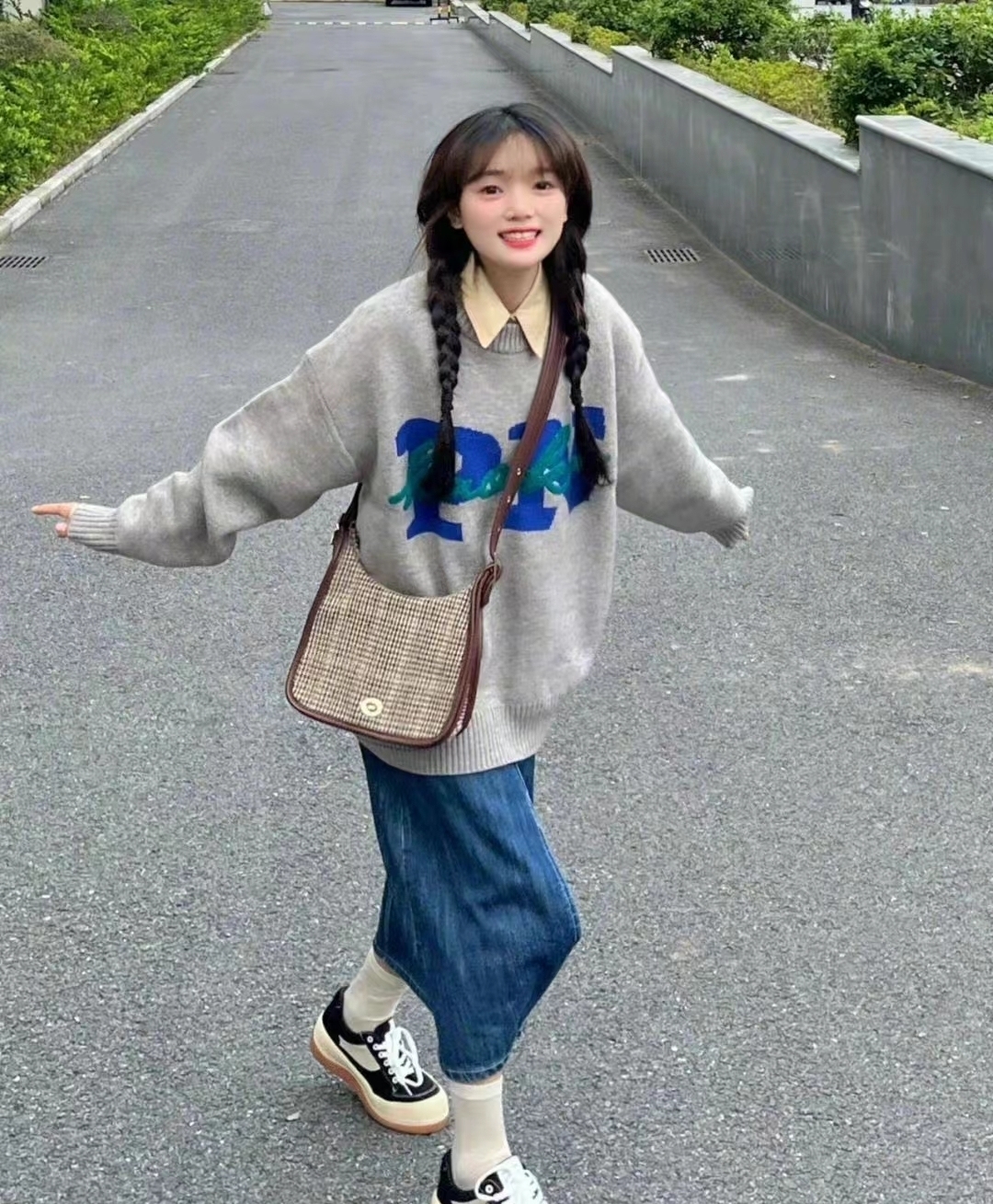早春 156小个子早春穿搭来了,可可爱爱很减龄,被这位博主圈粉了