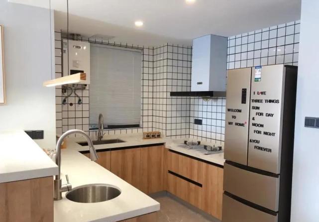 双开门|冰箱到底放厨房好,还是放客厅呢?原来有这么多讲究