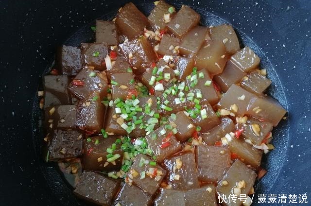 天热,我家这菜一周吃6次,冷热均可,Q弹劲道,怎么吃都不腻