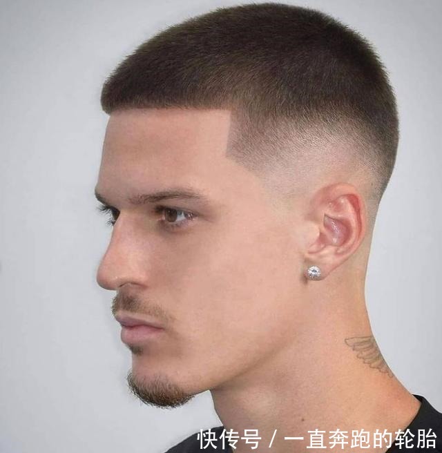 造型 适合50岁大叔的三款发型,清爽干净显魅力,有品位的男士都在剪