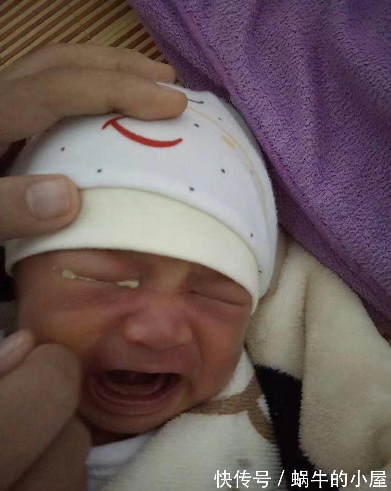 养娃|奶奶用“土方子”给刚出生的娃洗眼睛,养娃还是要按科学的方法来