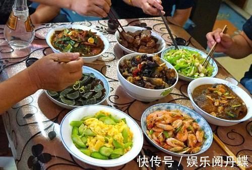 马铃薯|提醒:这5种食物,不能二次加热,进来了解下,别再“吃错”了