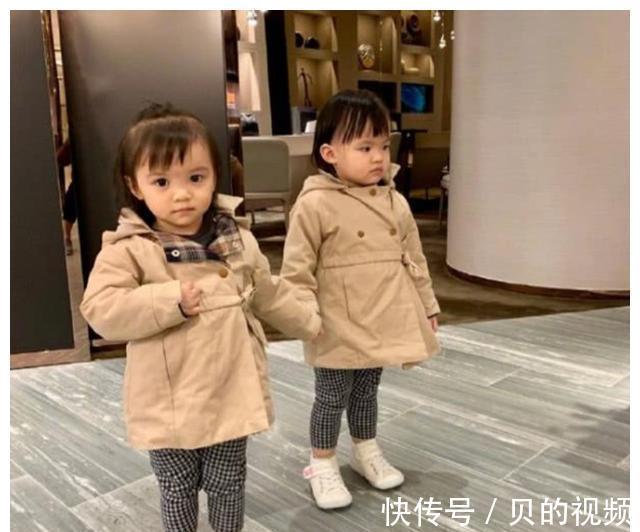 孩子|双胞胎女儿分开带,一个跟爸妈,一个跟奶奶,长大差距很明显