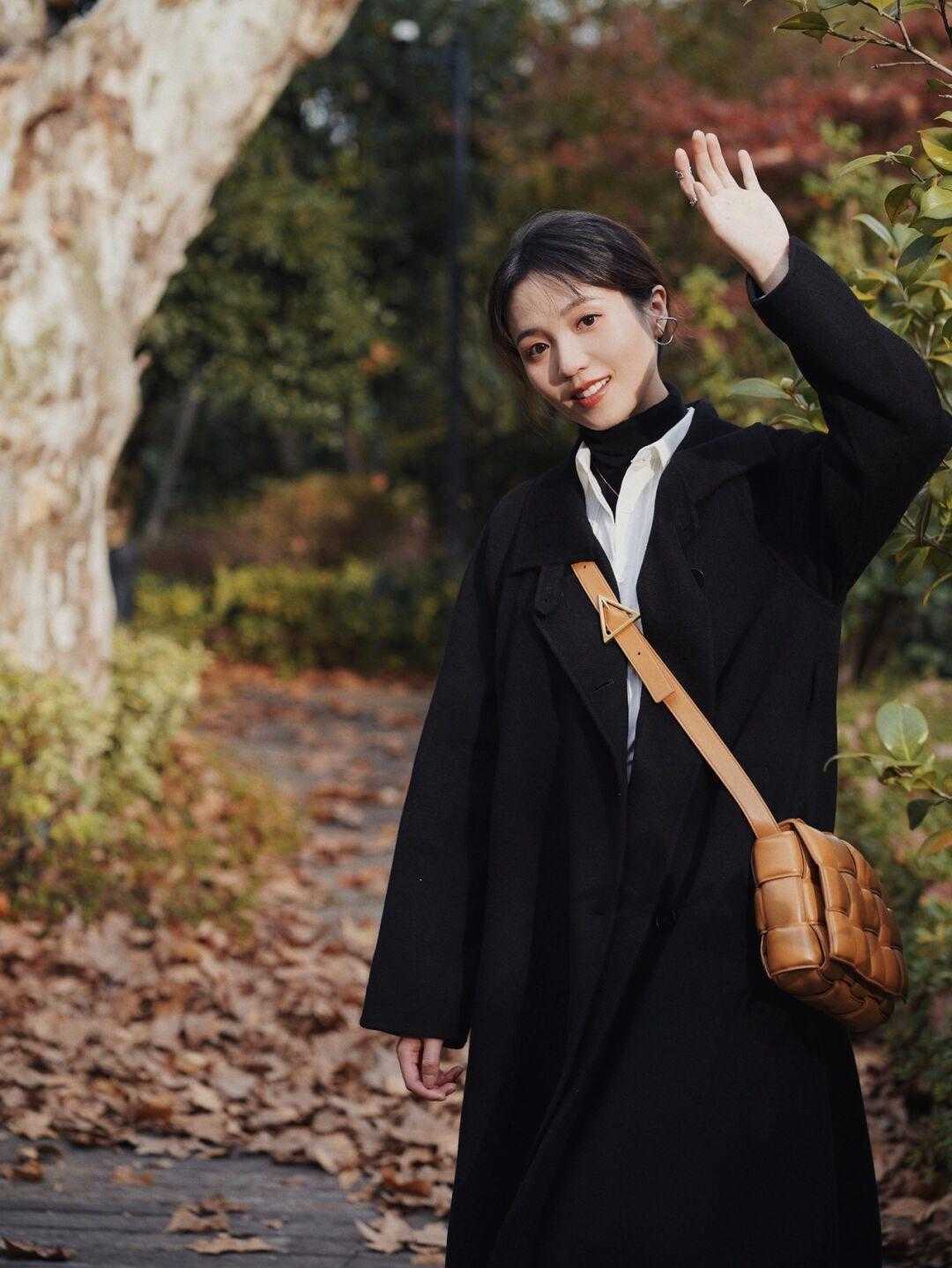 梨形身材 “阔腿裤”很适合梨形身材的女生,搭毛衣和外套温暖优雅,超好看