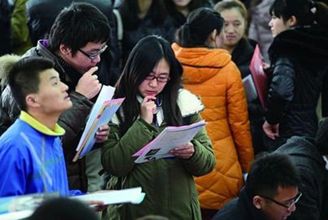 大学生数量|以前毕业“包分配”，人人都有“铁饭碗”工作，为何现在取消了？