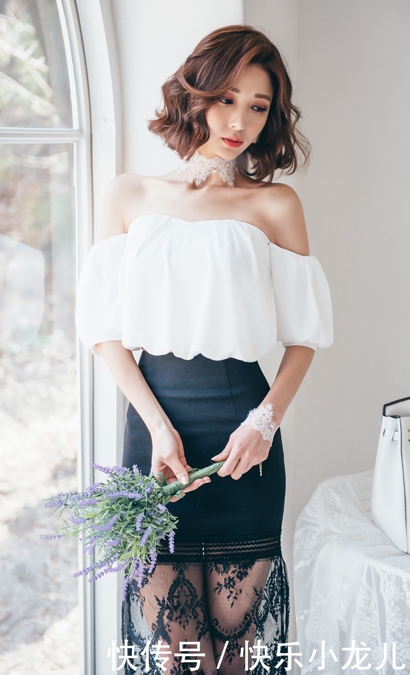 微胖美女吊带抹胸展现霸道身材,包臀裙下秀紧俏圆臀