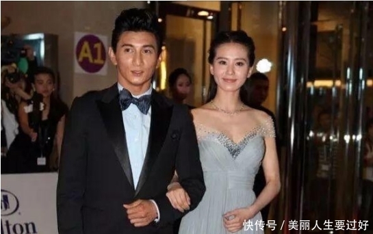 领口|吴奇隆刘诗诗出席活动,郎才女貌让人羡慕,网友:领口钻石真漂亮