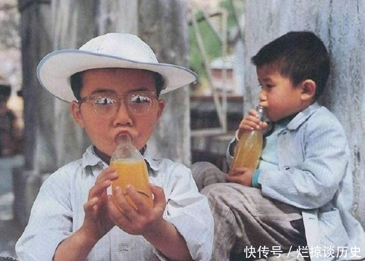 回忆里的八十年代:路边小吃摊很干净,汽水便宜又好喝