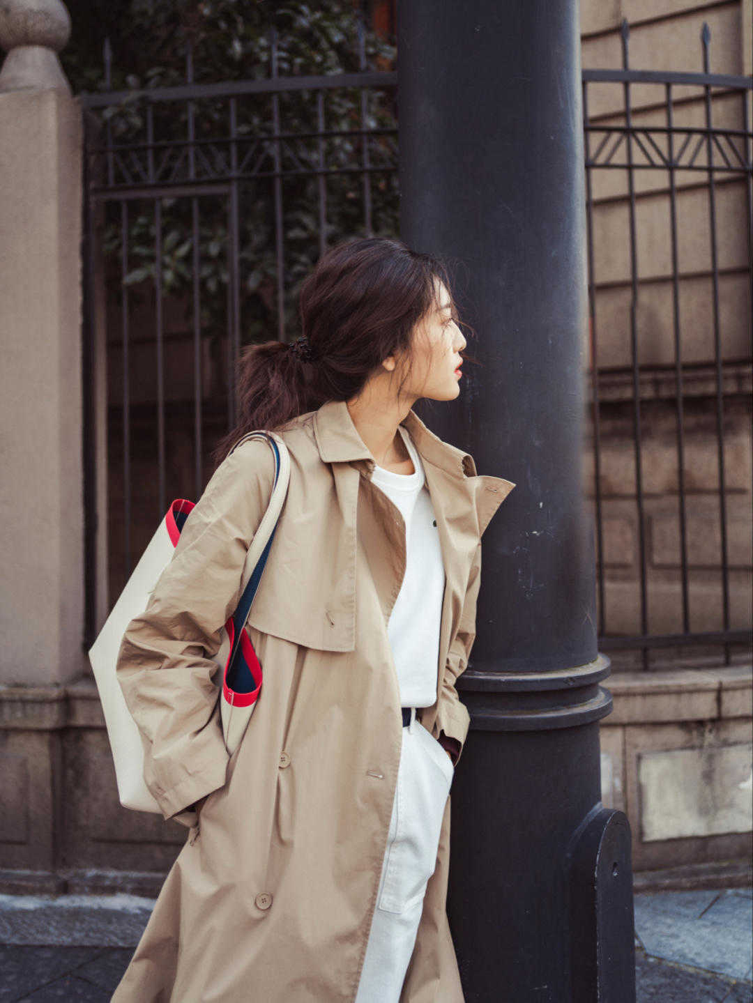 穿搭|秋天风头不减的风衣,里面搭配这几款,时髦又百搭