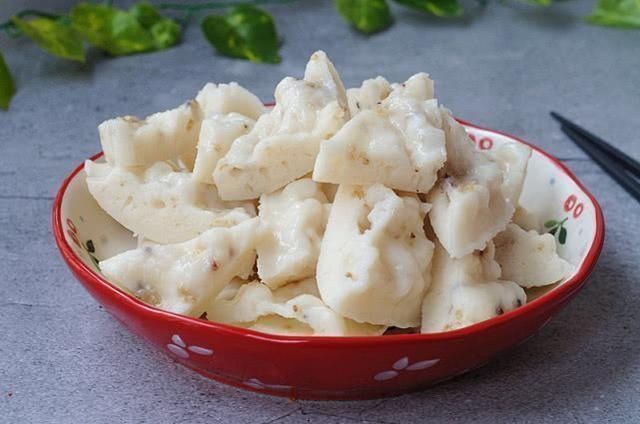 柔软|不用面粉也能做，比蛋糕简单多了，蓬松柔软，儿子一口气能吃一盘