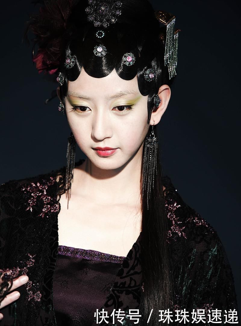 贾璜#秦可卿为何不反抗贾珍一顿早饭,尤氏让她喝的半碗汤里有答案