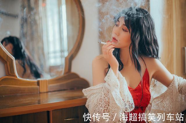 带脉 女人过了40岁，尽量别留3种发型，又土又“显老”，希望你不是