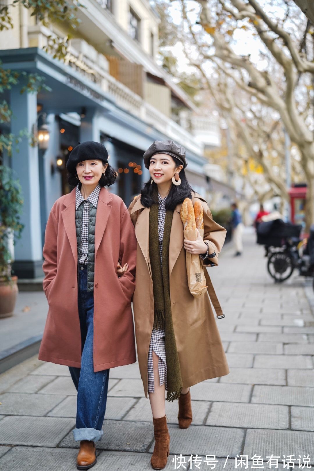 牛仔裤|女人到了50就别穿打底裤了,学三木妈妈多穿这4种裤子,更显气质