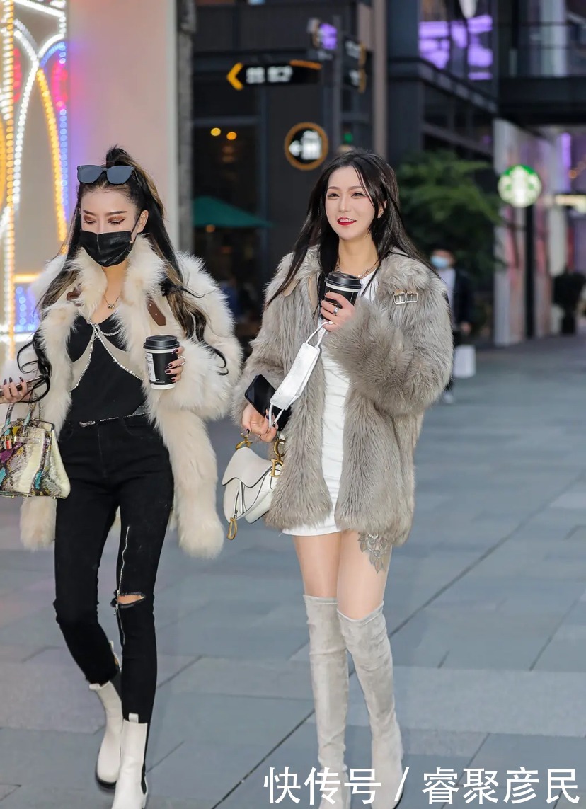 长裤才是这个冬天里最时髦的单品了,保暖性和时尚感都有