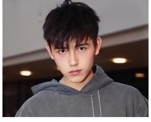 廣電頒布“限籍令”?看看這5位明星是怎么做的