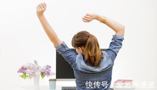 动作|工作累了?不妨尝试一下这个动作,长期坚持,身体会收获3个好处