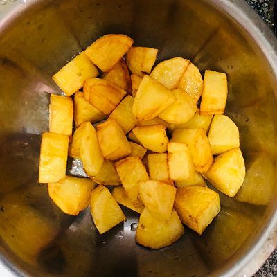 烧土豆|排骨烧土豆