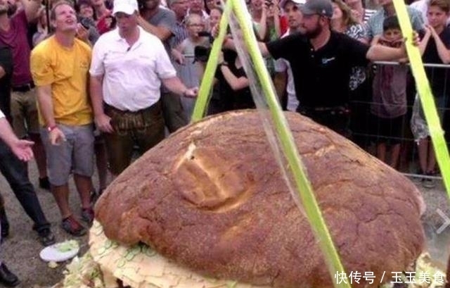 吃掉|商家称吃掉汉堡,就能获得一套超豪华的别墅,没人尝试