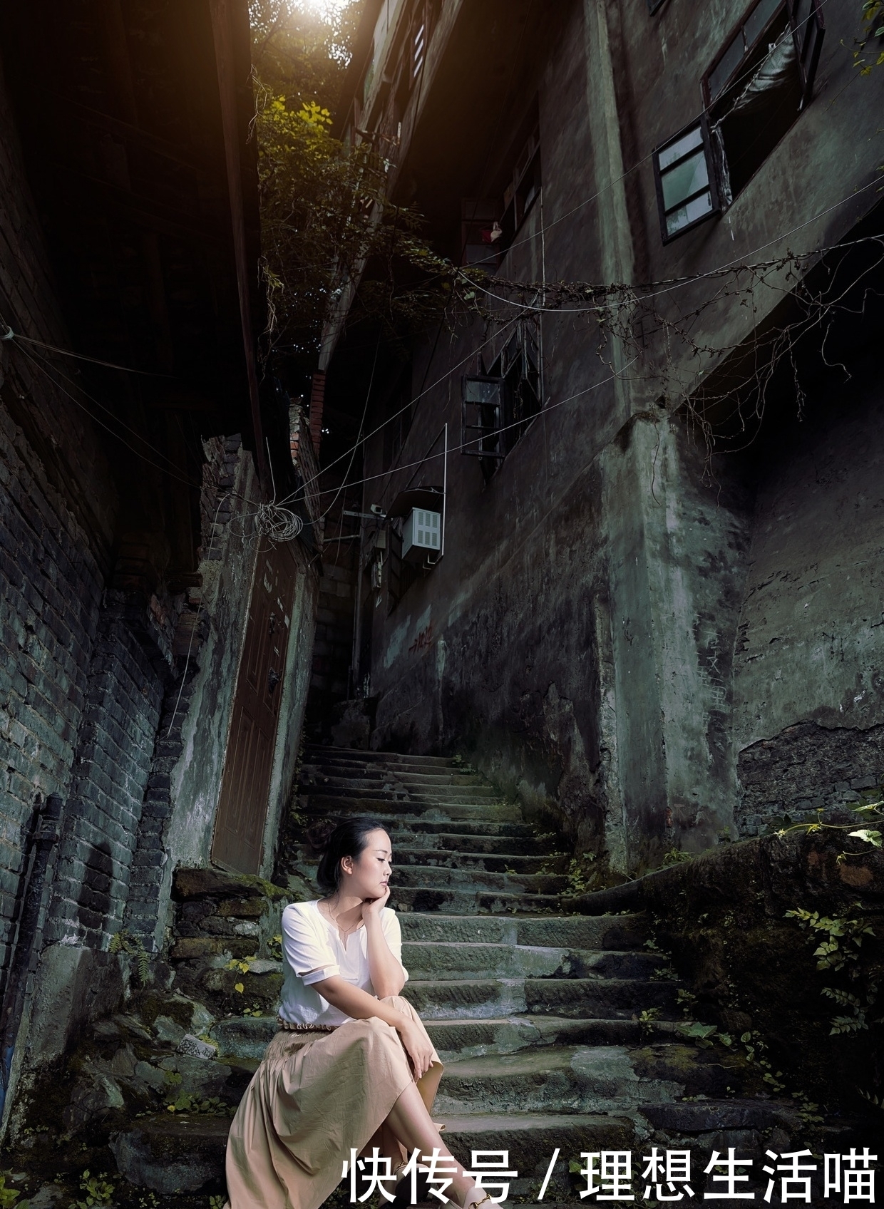 诗词丨折取清香栽锦墨,偏凝琴瑟说前尘