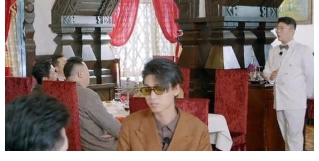 德云社|粉絲擔(dān)心成了真，德云斗笑社第三期節(jié)目大改，去掉大部分探案內(nèi)容