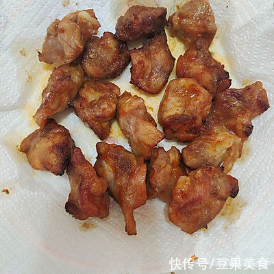 翻山越岭只为这道奥尔良鸡脆骨