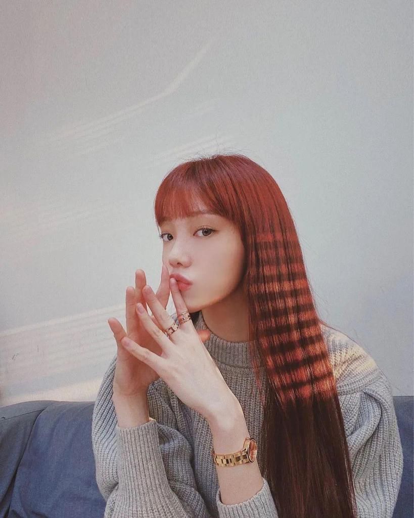 冬天头发干枯毛躁怎么办？这6个小技巧，让头发蓬松有质感