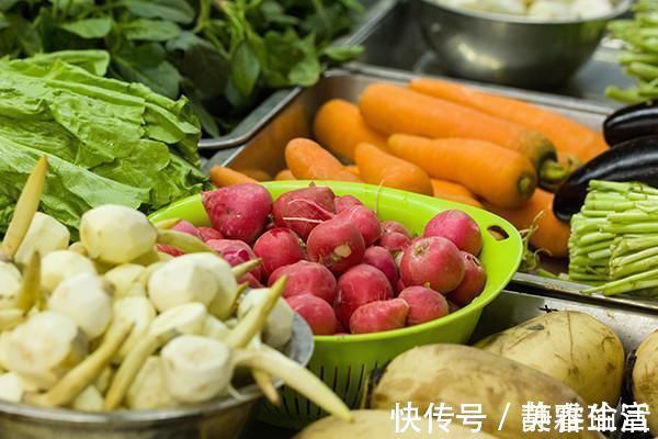 溏心蛋|隔夜菜吃了会致癌?医生:有三种放置时间不宜太长,其他的没事