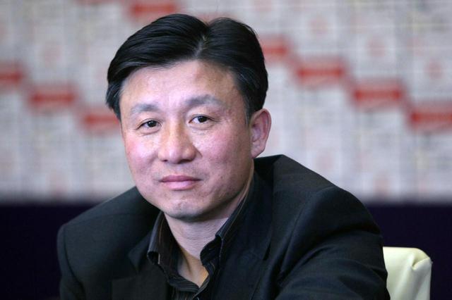 国青|凌晨1点!中足联最新决定引爆争议,球迷吐槽:搞不懂中国足球