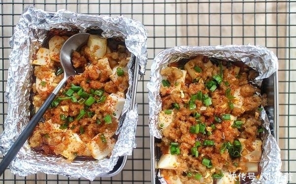 夜市爆款小美食烤豆腐，自己做5块钱成本，份量让你吃到撑