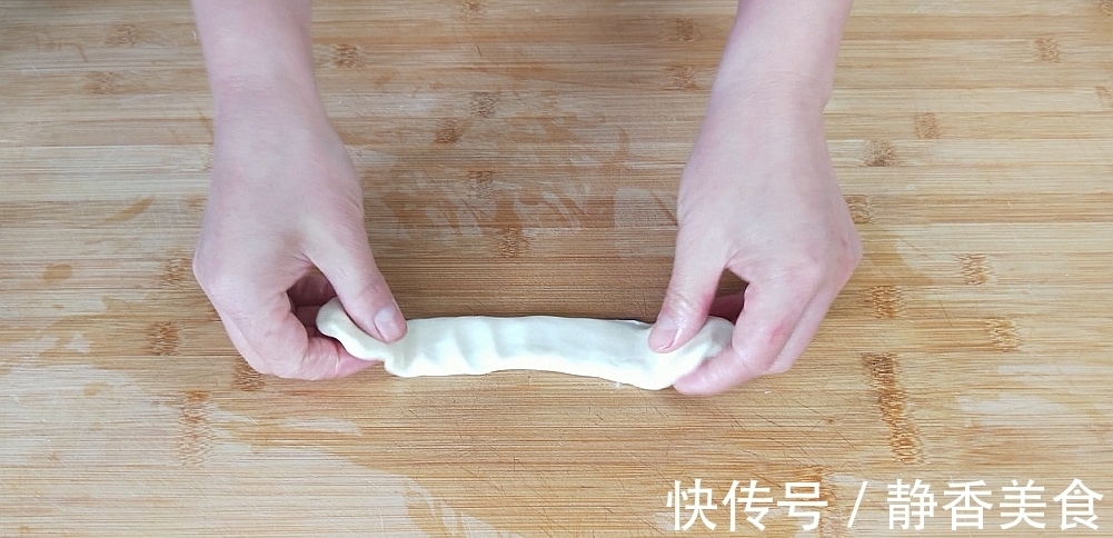 我家面条从来不买，教你秘制做法，筋道爽滑，1.5元面粉做一锅